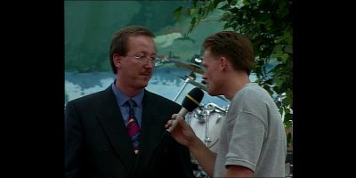 Holger Laschka als TV1-Reporter